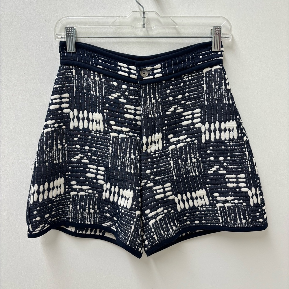 NWT Designers Society Navy Blue and Off-White Tailored Shorts